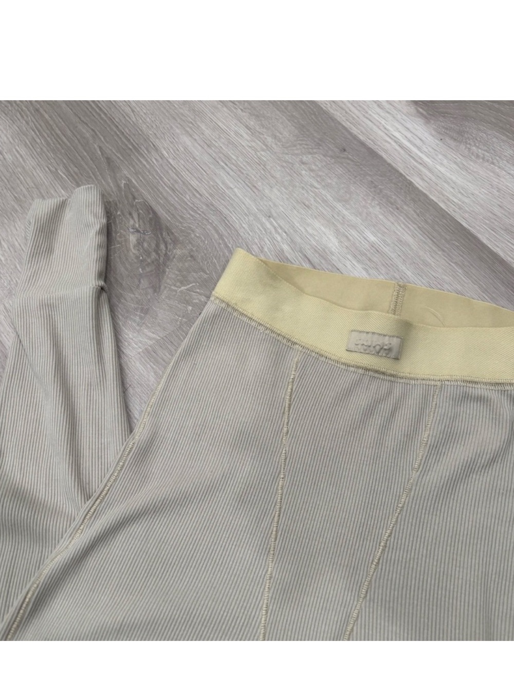 SKIMS Ribbed High-Waist Leggings in Sage Green